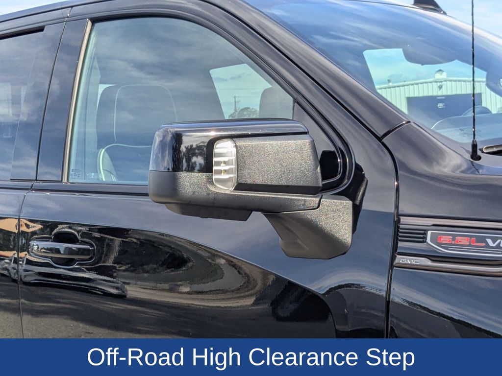 2023 GMC Sierra 1500 4WD Crew Cab Short Box AT4X