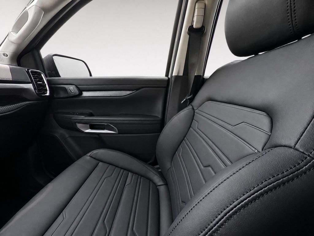 New 2026 Avalanche Ford Lariat® image 14