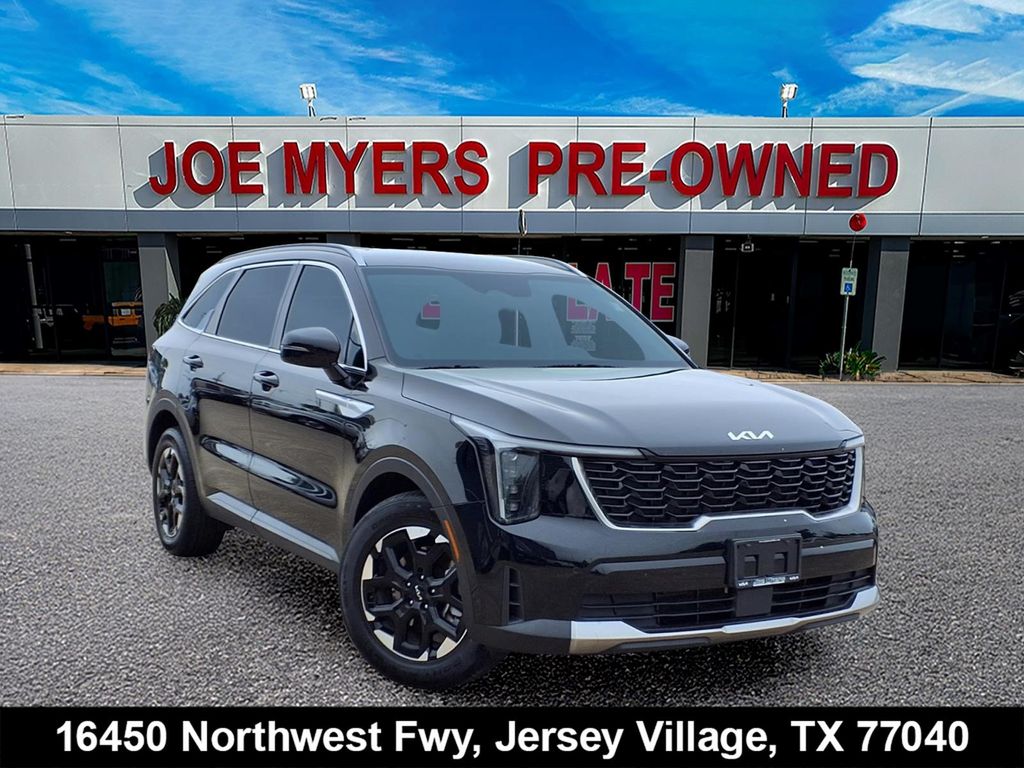 2025 Kia Sorento S - 0