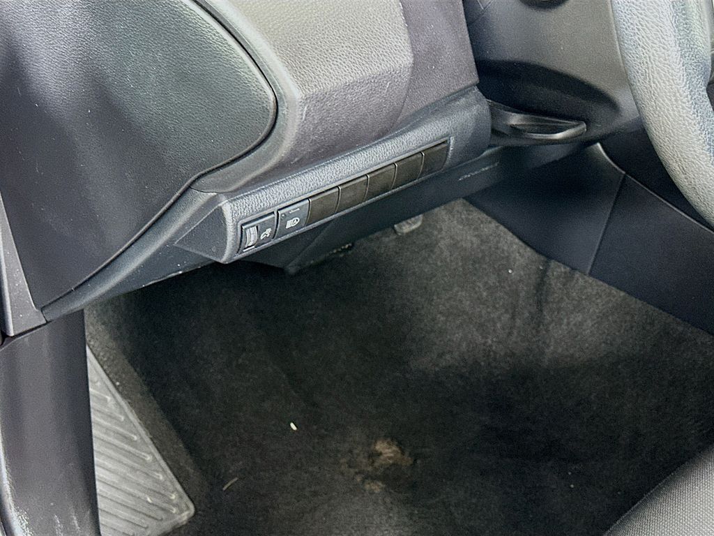 Thumbnail: 2024 Toyota Corolla - 10