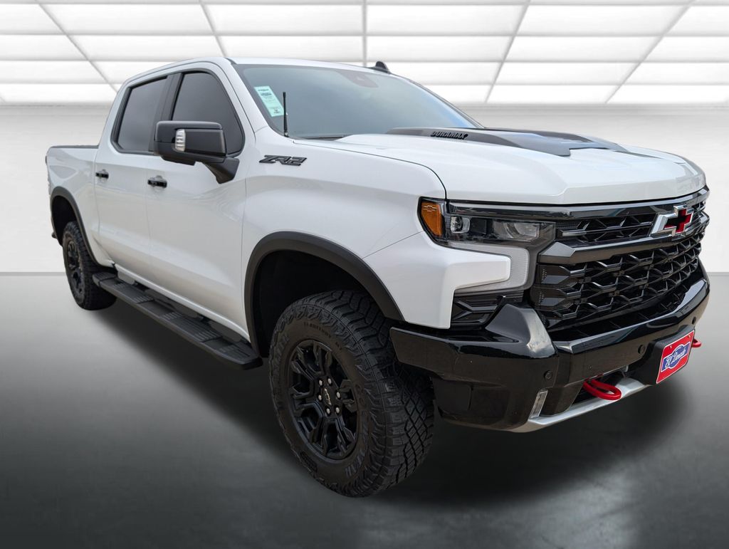 Summit White 2025 Chevrolet Silverado 1500 Pickup Truck Four-Wheel Drive Automatic
