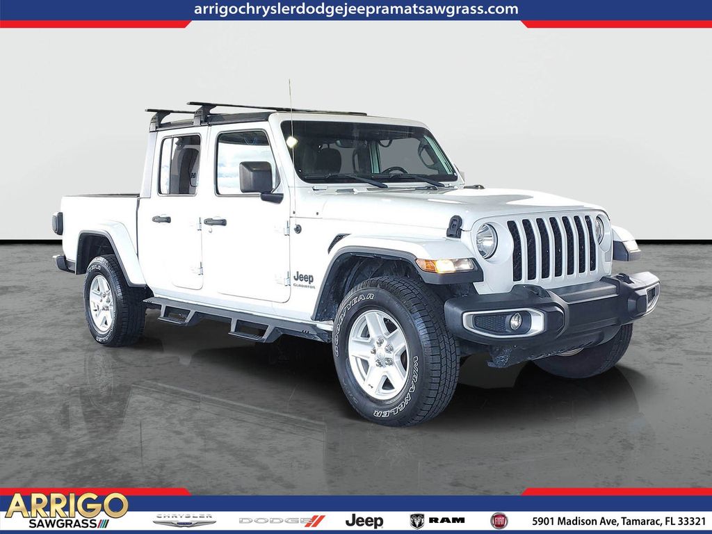 2020 Jeep Gladiator media 1