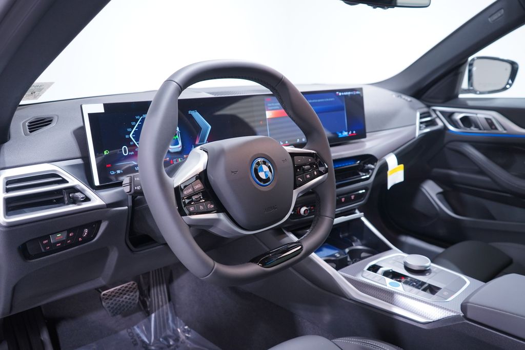 2025 BMW i4 eDrive40 6