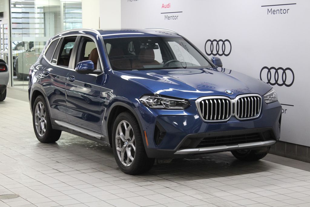 2022 BMW X3 xDrive30i 8