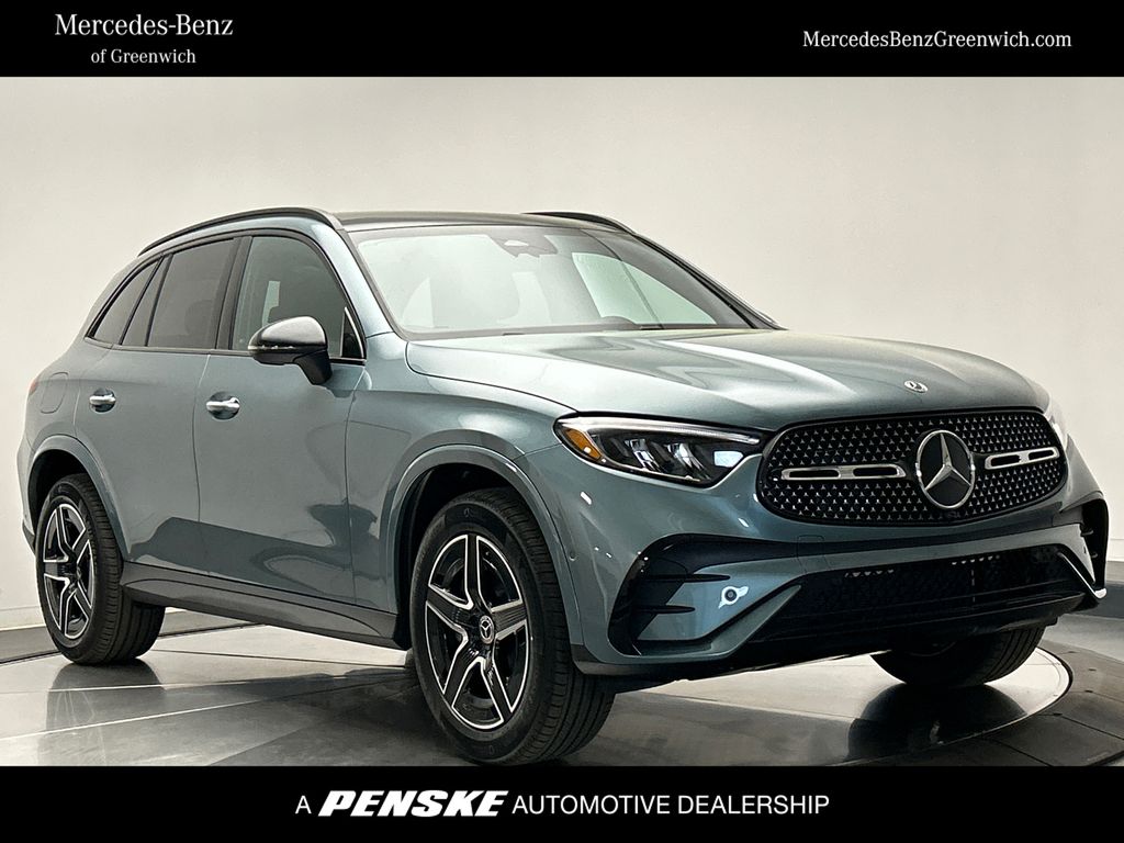 2025 Mercedes-Benz GLC 300 -
                Greenwich, CT