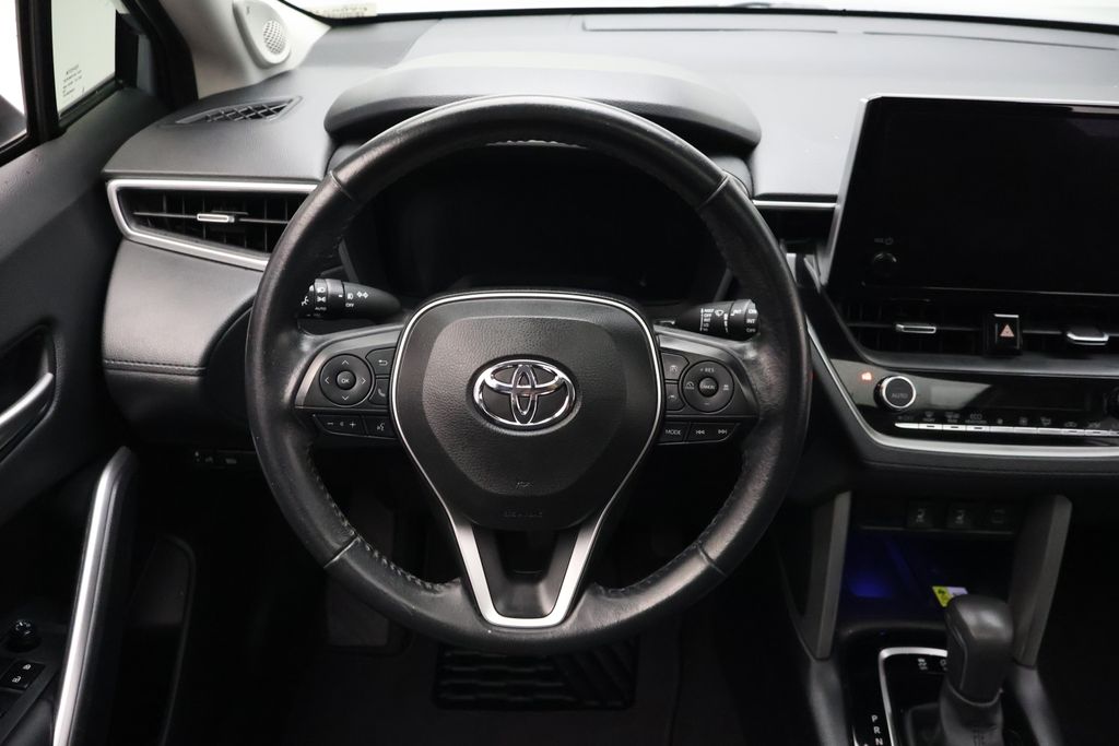 Thumbnail: 2023 Toyota Corolla Cross - 23