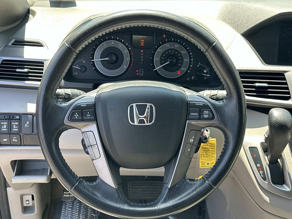 Thumbnail: 2013 Honda Odyssey - 22