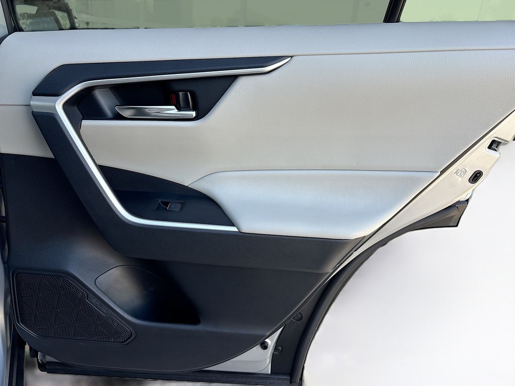 Thumbnail: 2024 Toyota RAV4 - 27