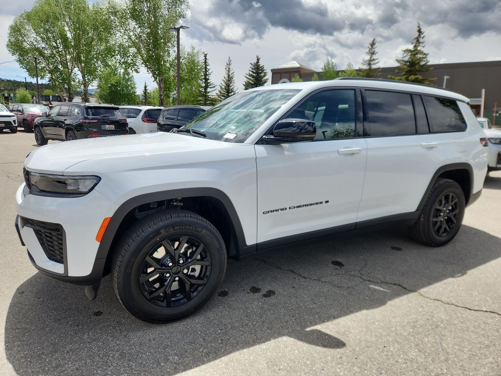 2026 Jeep Grand Cherokee L Laredo