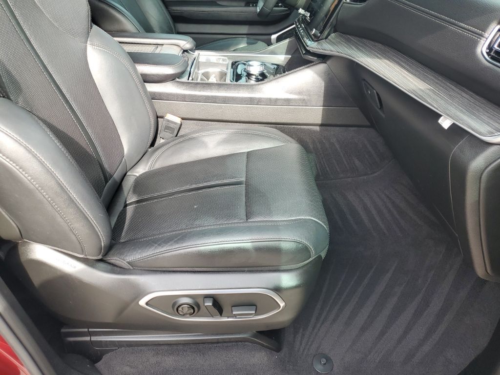 Used Car 2023 Jeep Wagoneer  Series Iii For Sale Under $50,000 In Austin, Texas