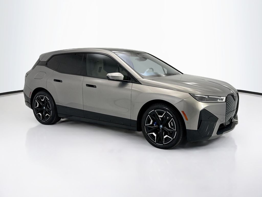 Thumbnail: 2023 BMW iX - 3