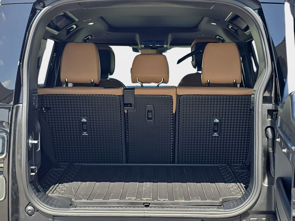 New 2026 Black Land Rover S image 12