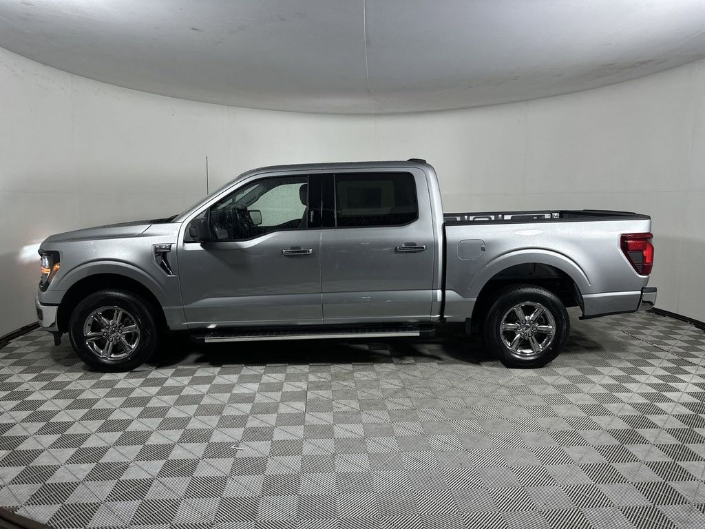 2024 Ford F-150 XLT 4