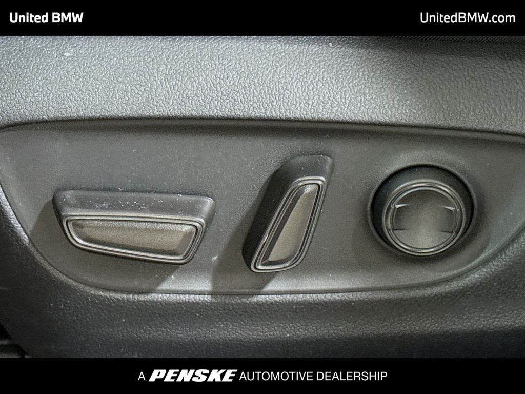 Thumbnail: 2025 Toyota RAV4 - 4