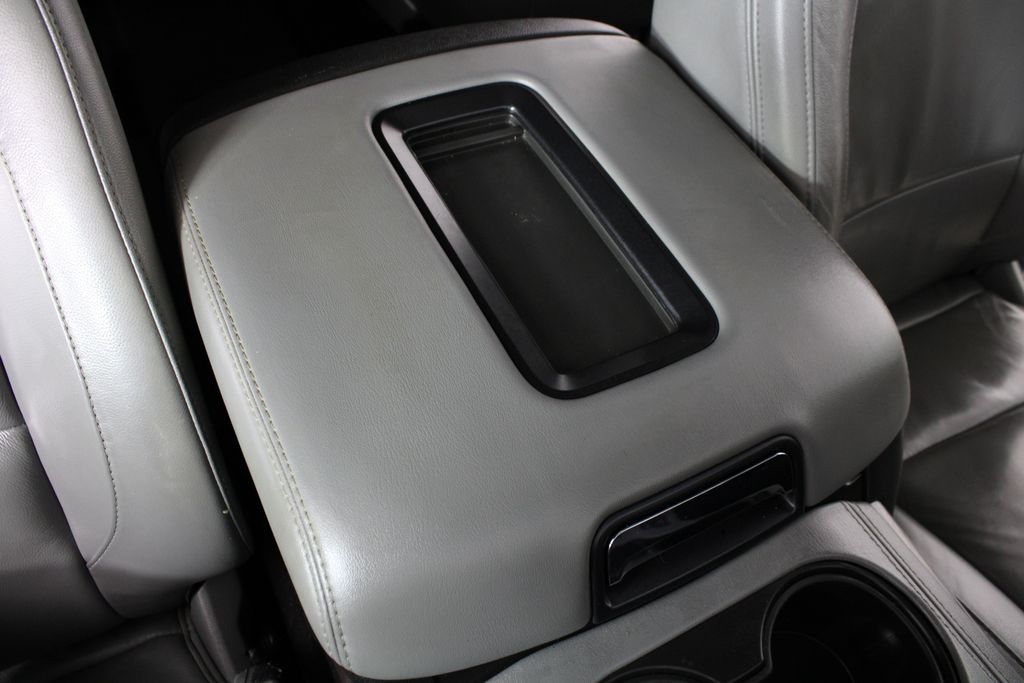 Used 2018 Chevrolet Suburban for sale in 