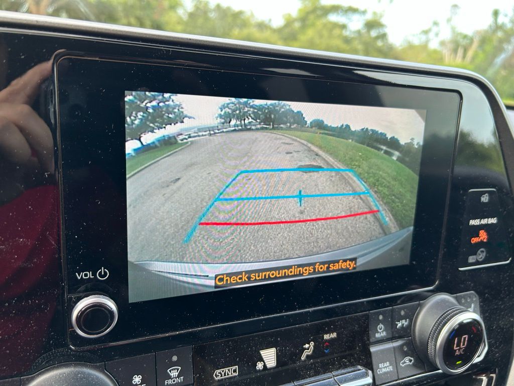 2023 Toyota Highlander XLE 26
