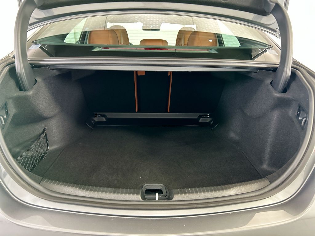 Thumbnail: 2025 Mercedes-Benz C-Class - 27