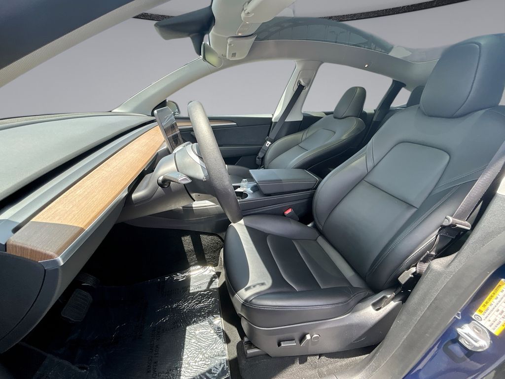 Thumbnail: 2023 Tesla Model Y - 25