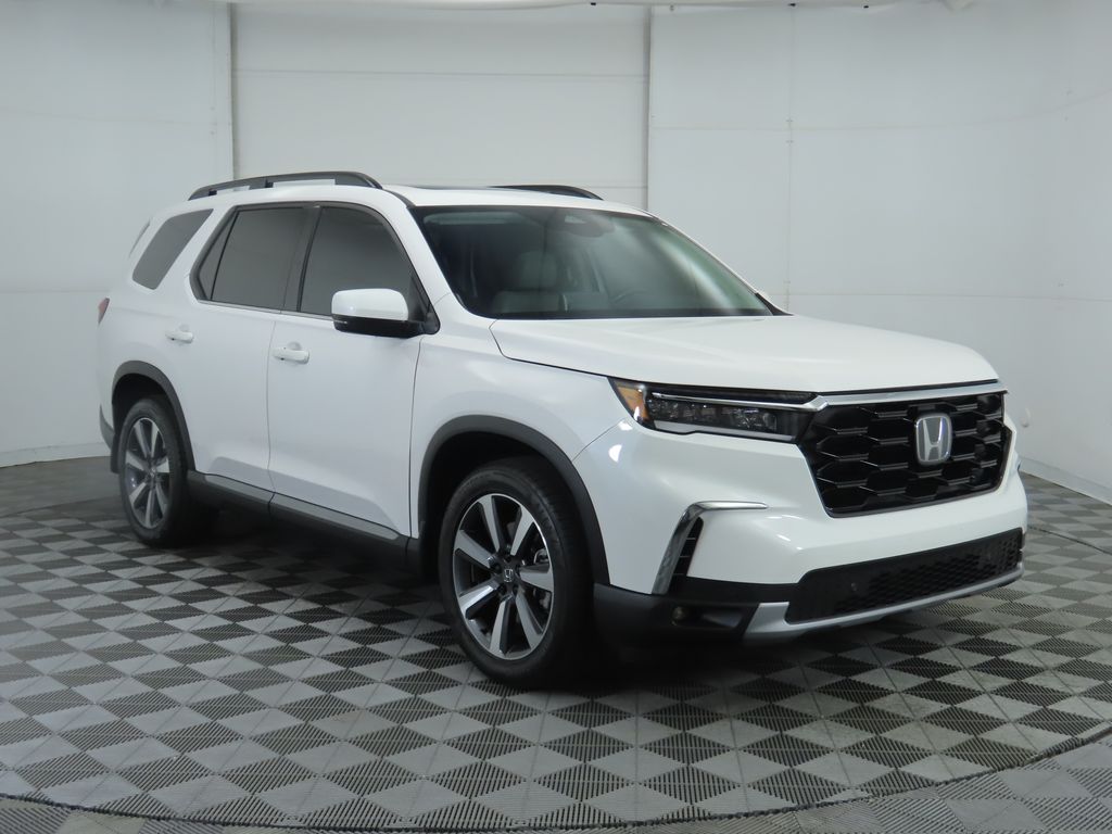 Thumbnail: 2023 Honda Pilot - 3