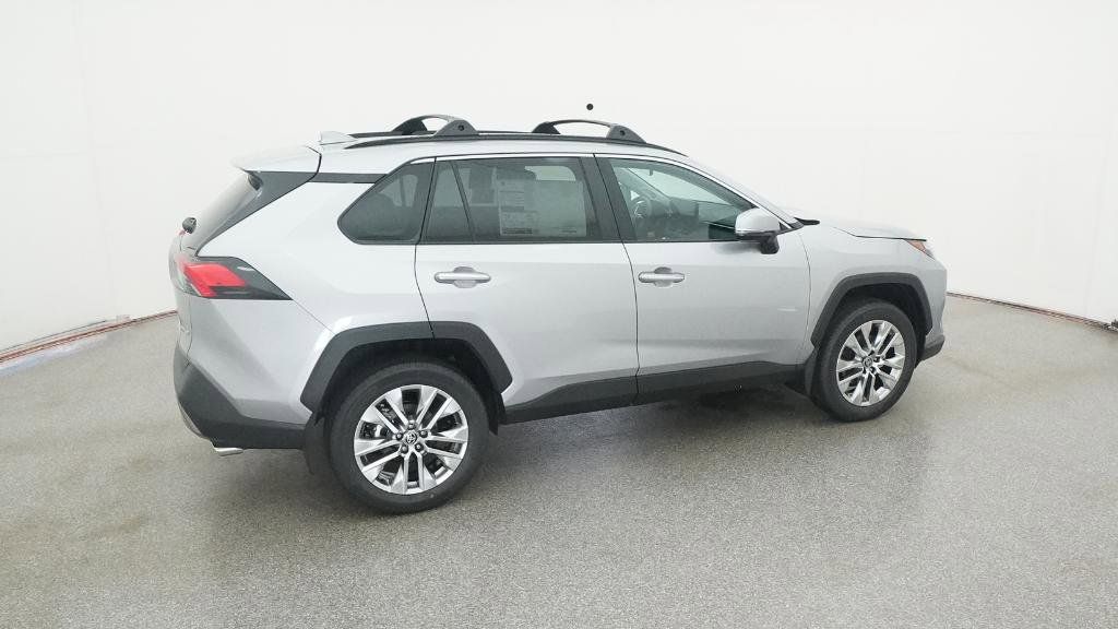 Thumbnail: 2025 Toyota RAV4 - 16