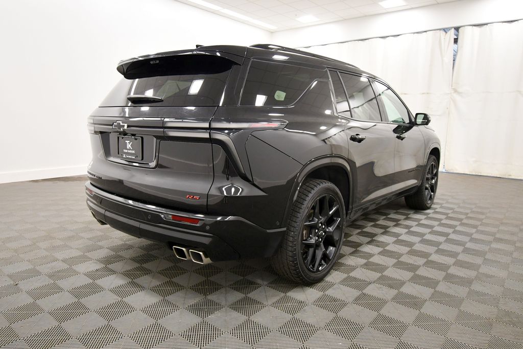 Used 2024 Chevrolet Traverse SUV