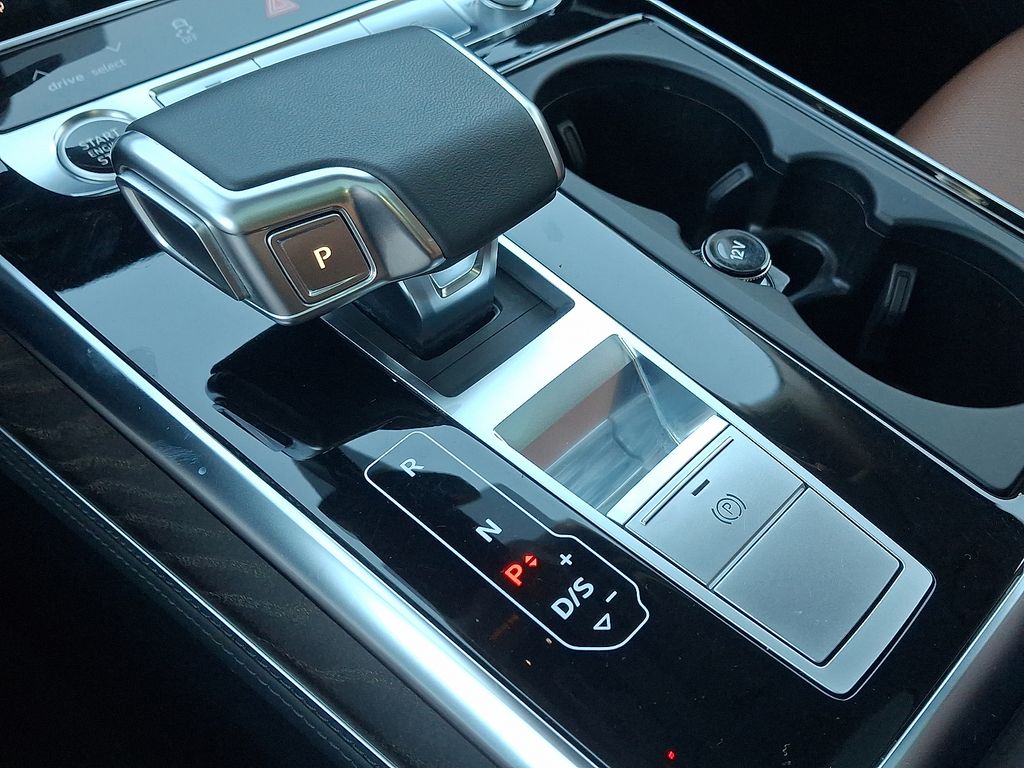 Thumbnail: 2022 Audi Q7 - 15