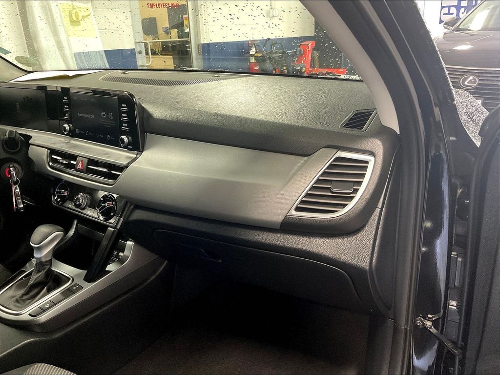 2024 Kia Seltos — photo 13