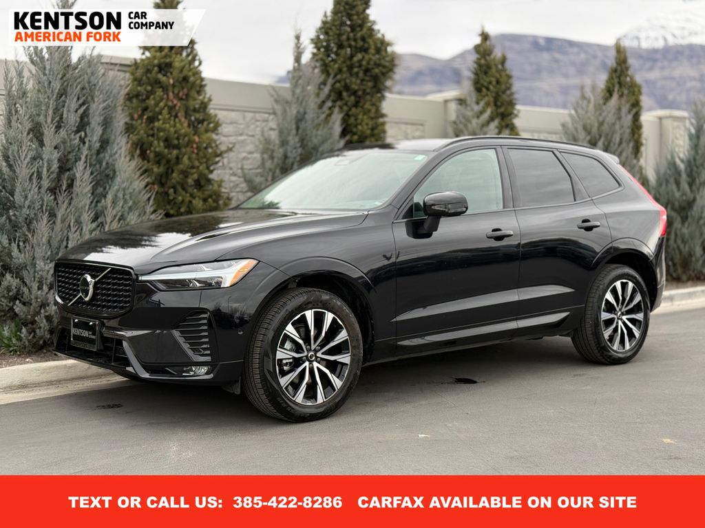 2025 Volvo XC60 B5 Plus Dark Theme AWD