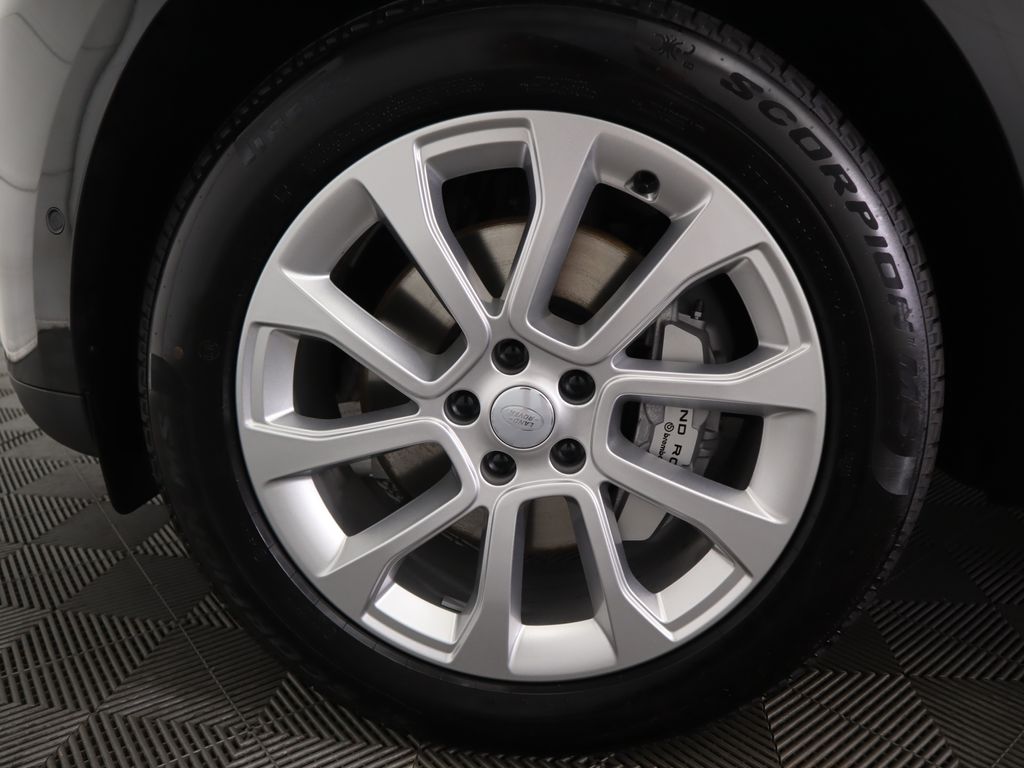 Thumbnail: 2025 Land Rover Range Rover Sport - 31