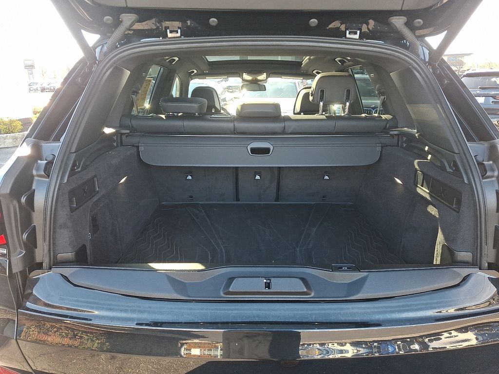 Thumbnail: 2025 BMW X5 - 31