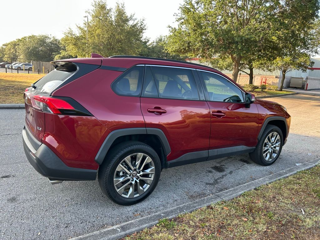 2023 Toyota RAV4 XLE Premium 5