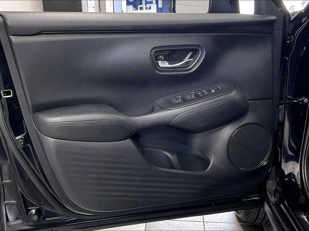 2024 Honda HR-V — photo 9
