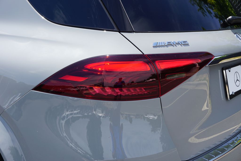 Thumbnail: 2026 Mercedes-Benz GLE - 18