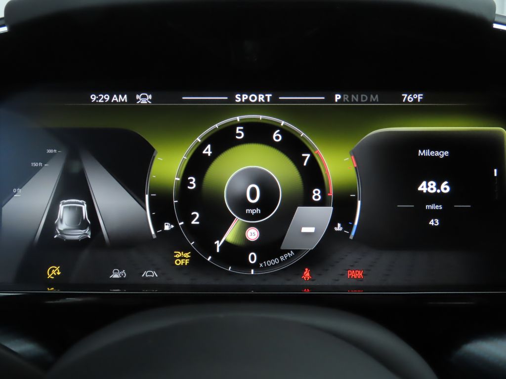 Thumbnail: 2025 Aston Martin Vantage - 28