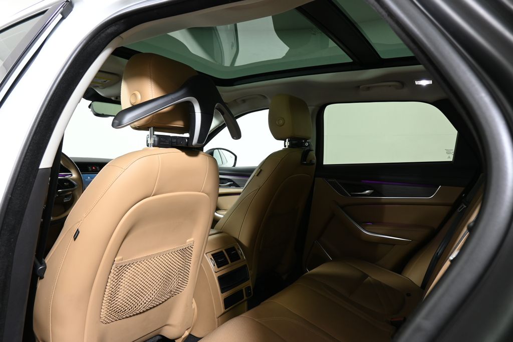 Thumbnail: 2022 Jaguar F-Pace - 6