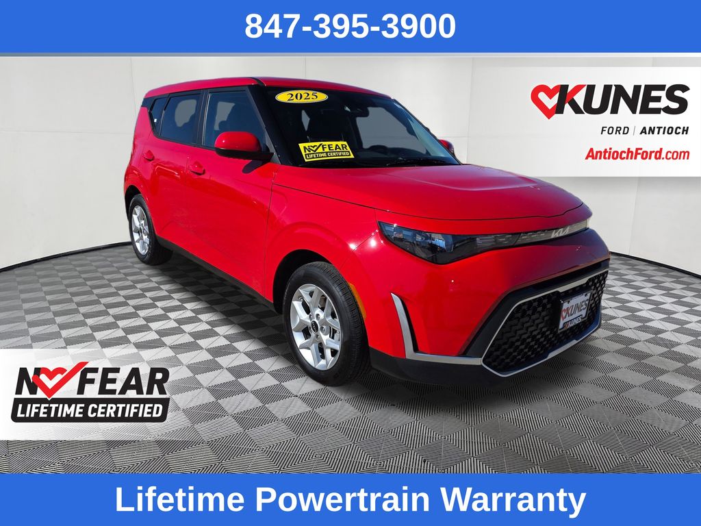 Inferno Red 2025 Kia Soul SUV / Crossover Front-Wheel Drive Continuously Variable Transmission