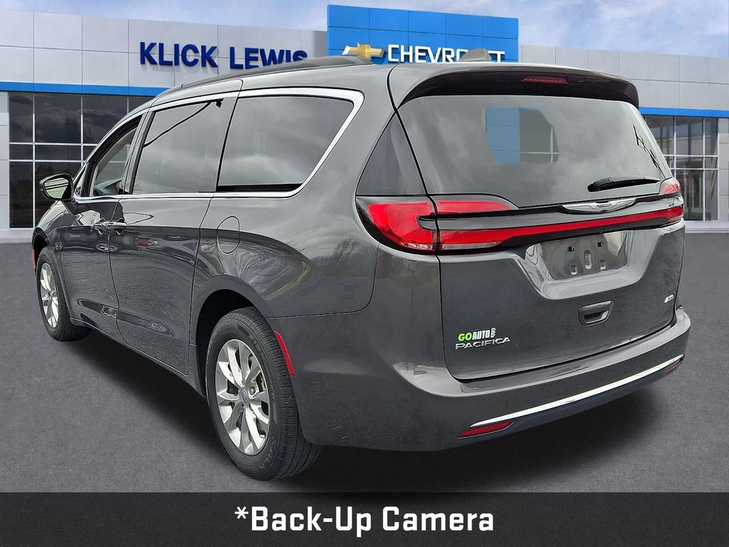 2022 Chrysler Pacifica Touring L - 4