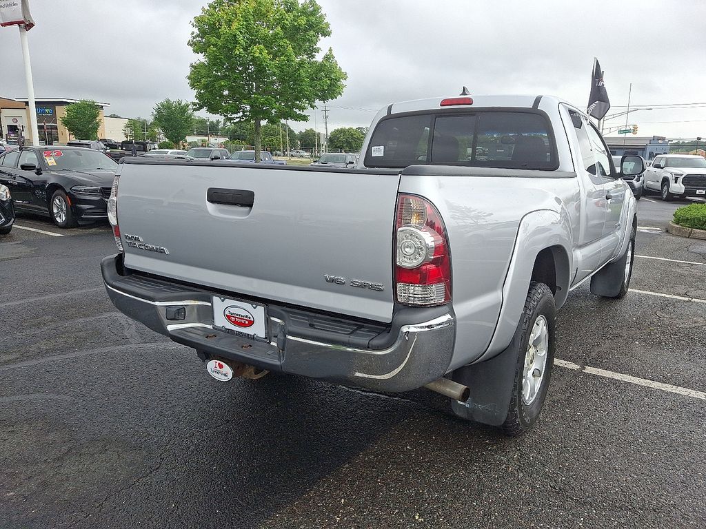 Thumbnail: 2012 Toyota Tacoma - 10