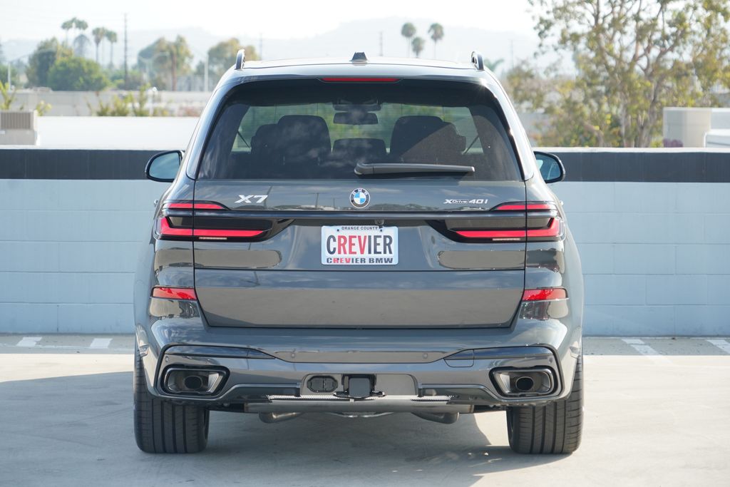 Thumbnail: 2027 BMW X7 - 6