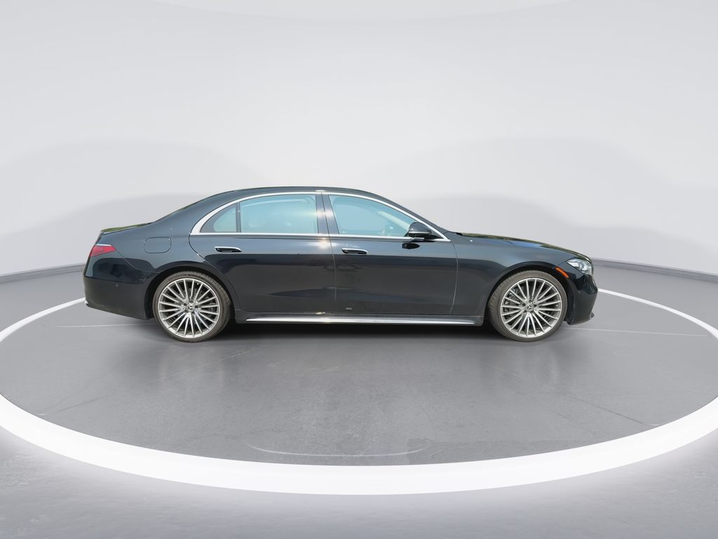 Thumbnail: 2022 Mercedes-Benz S-Class - 9