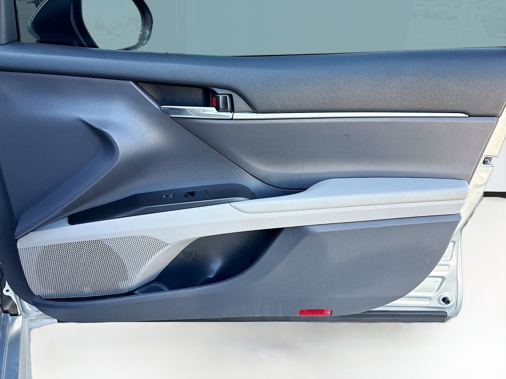 Thumbnail: 2023 Toyota Camry - 24