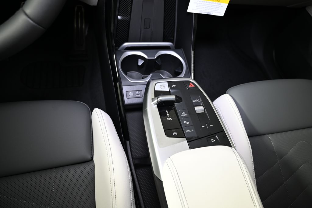 Thumbnail: 2026 BMW X1 - 19