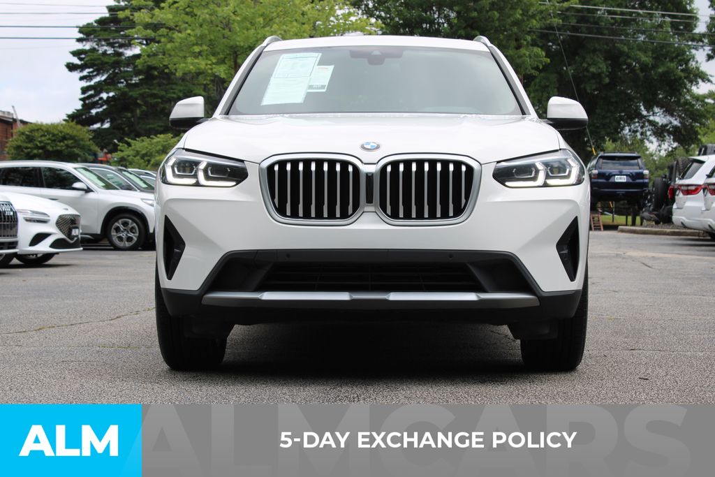 Used 2024 White BMW xDrive30i image 4