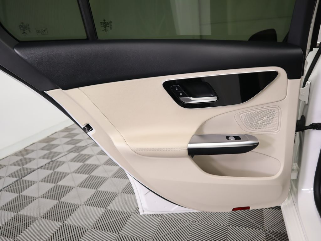 Thumbnail: 2022 Mercedes-Benz C-Class - 26