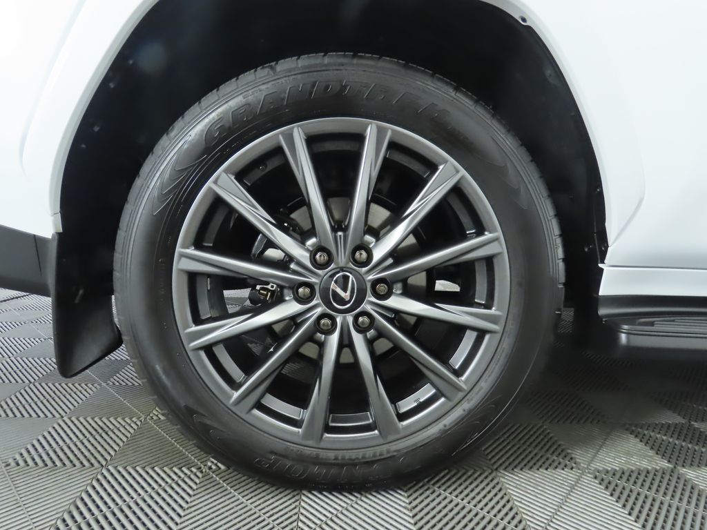 Thumbnail: 2024 Lexus LX - 32