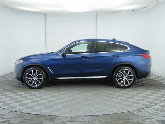 2022 BMW X4 xDrive30i 8