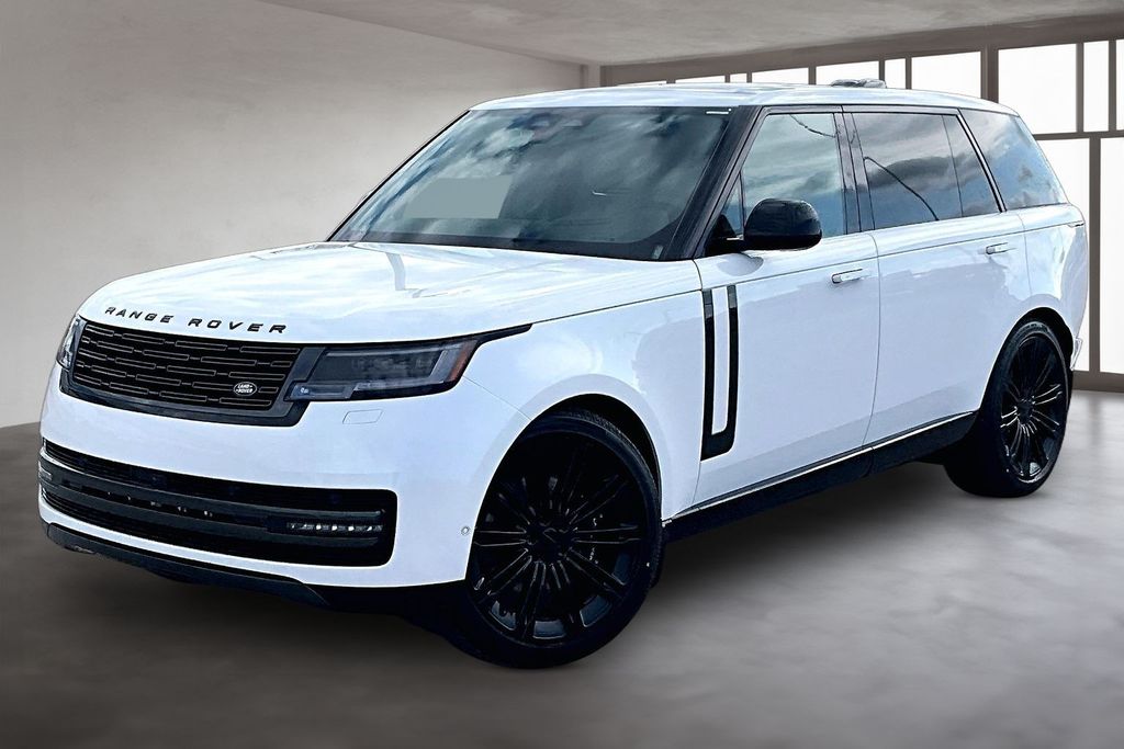 White 2026 Land Rover Range Rover P530 SE LWB AWD SUV / Crossover All-Wheel Drive 8-Speed Automatic