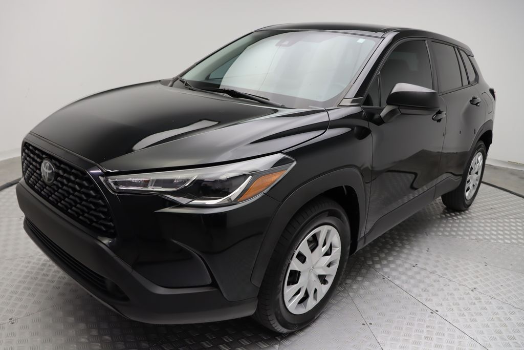 2022 Toyota Corolla Cross L 2