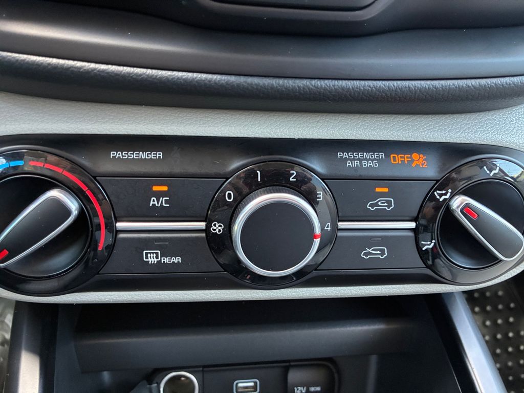 Used Car 2022 Kia Soul  Lx For Sale Under $20,000 In Austin, Texas