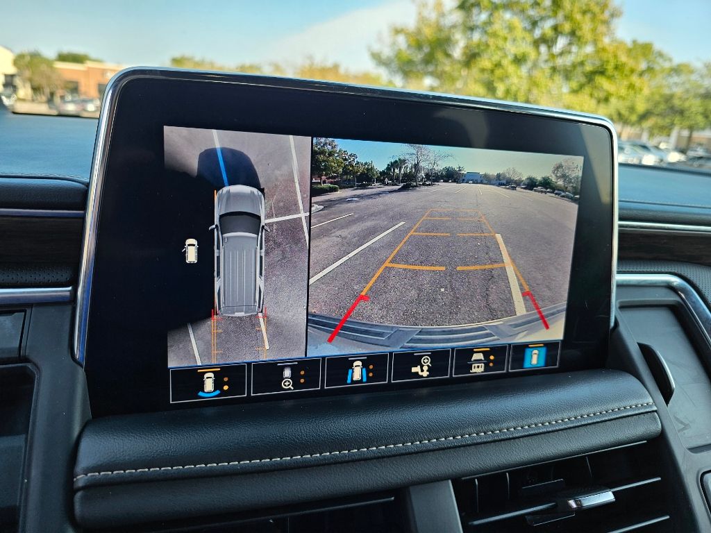 2021 Chevrolet Tahoe Premier 19